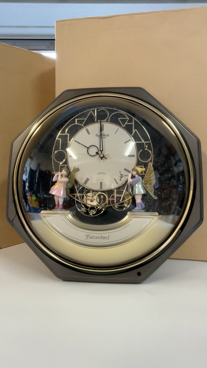 リズム時計　からくりsmall world Fantasyland 4MH661 s-l1200.png