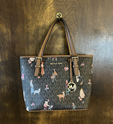 MICHAEL KORS MKロゴ トートバッグ ブラウン Michael Kors Brown Multicolor Printed Tote MK Logo Gold-Tone Charm