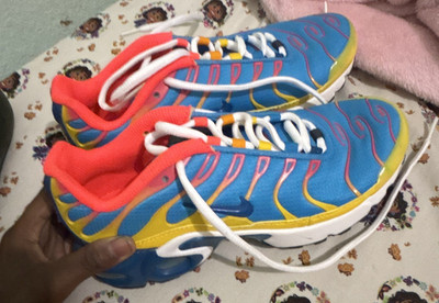 Nike Air Max Plus Multicolor Kids Sneakers Blue Pink Yellow White Size 4