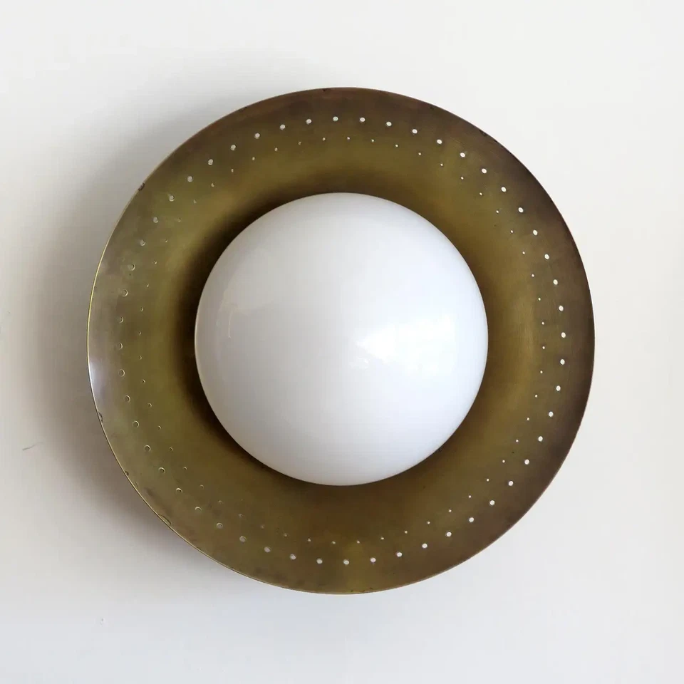 Aplique de pared de latón de mediados de siglo par de lámparas de pared estilo Sitlonov lámpara de lujo Foto 2 de 4