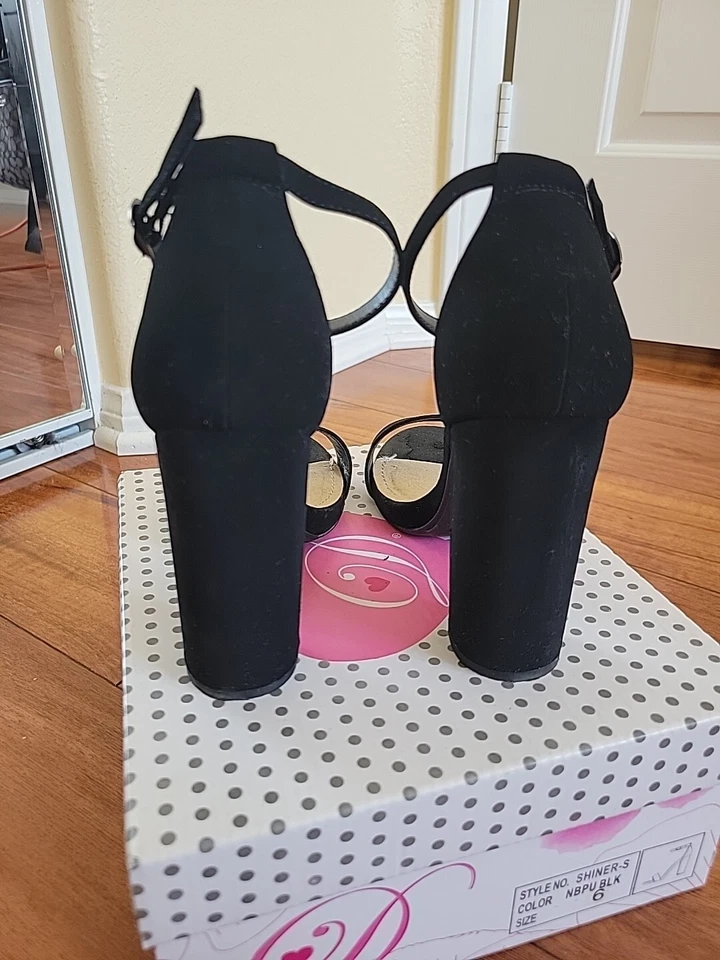 Tira de tornozelo feminina salto bloco robusto biqueira aberta - Imagem 3 de 3