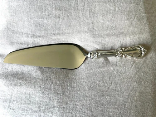Reed & Barton Sterling 'Burgundy' Pattern Cake/Pie Knife 10.5" 95gr
