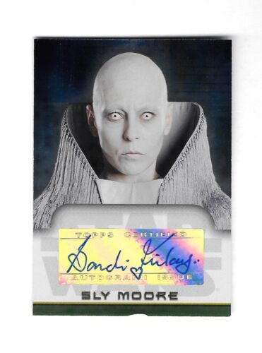 2006 Topps Star Wars Evolution Update Autograph Sandi Finlay AU as Sly Moore - Picture 1 of 2