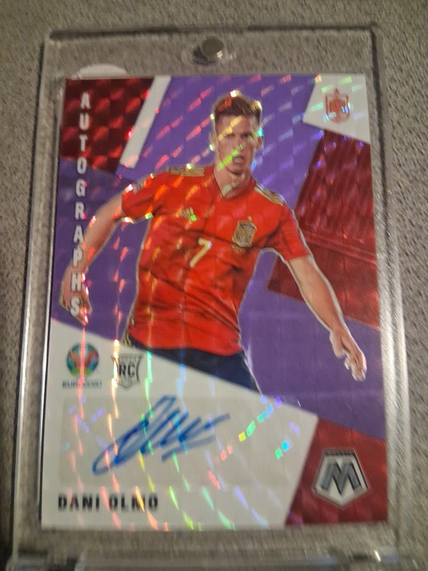 2020-21 Panini Mosaic Dani Olmo Autographs Rookie Auto  #/25 SPAIN
