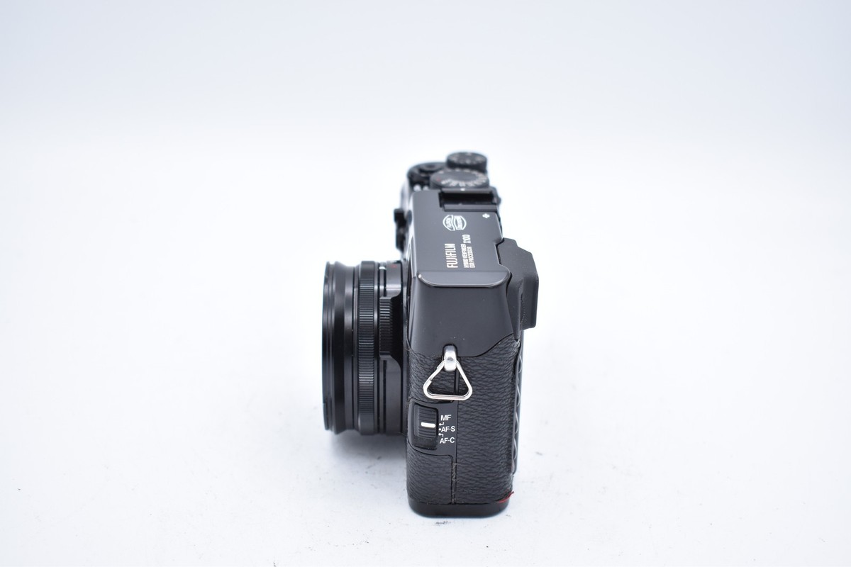 Fujifilm X100 Black Limited Edition Digital Camera {12.3MP} With
