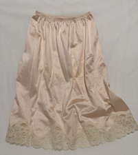 vtg Vanity Fair pink nylon half slip skirt cream lace hem underskirt elastic