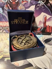 Marvel Doctor Strange Eye of Agamotto 1:1 Scale Licensed Prop Replica Necklace