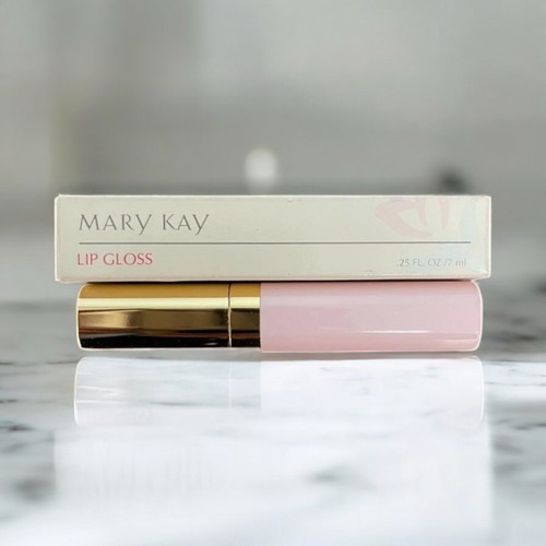Mary Kay Lip Gloss Pearl 4005 .25 fl Oz Strawberry Scented NIB RARE Hard 2 Find!