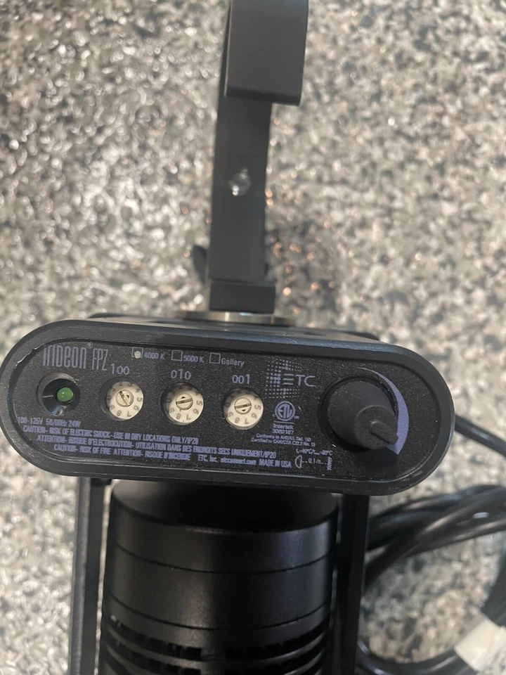 ETC Irideon FPZ 4000 LED Profile Fixture - Portable with C-clamp - Image 3 of 4