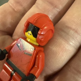 Lego T-16 Skyhopper Pilot 4477 Red Helmet Star Wars Minifigure