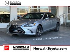 2024 Lexus ES250 250