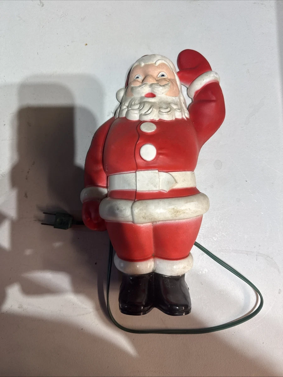 Vintage Christmas Blow Mold Santa In Christmas Yard Décor (1991