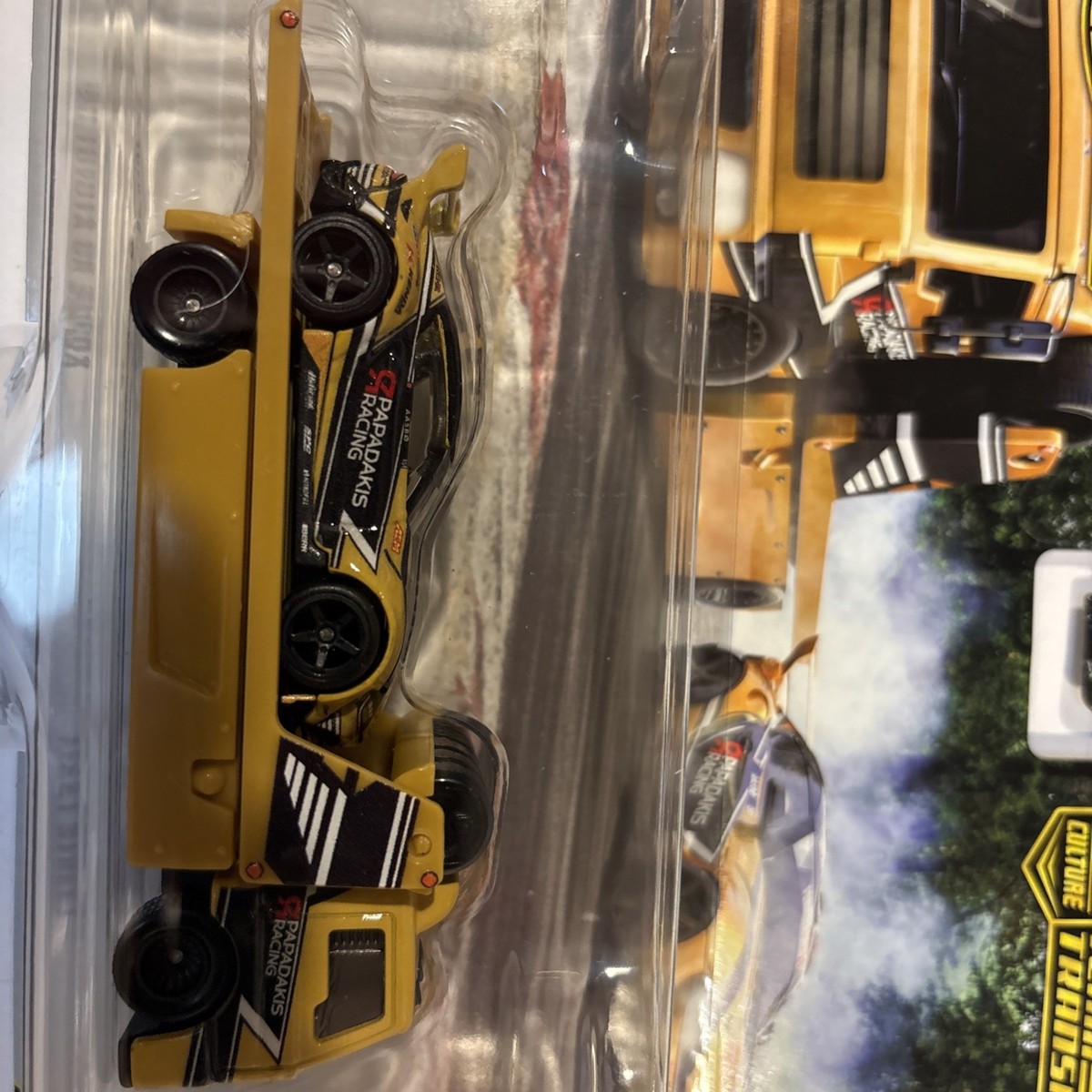 NEW 2026 HOT WHEELS TEAM TRANSPORT 20 Toyota GR Supra Fleet Street