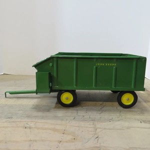 Ertl John Deere 112 Forage "Chuck" Wagon  Made USA 1970  1/16 JD-533-E