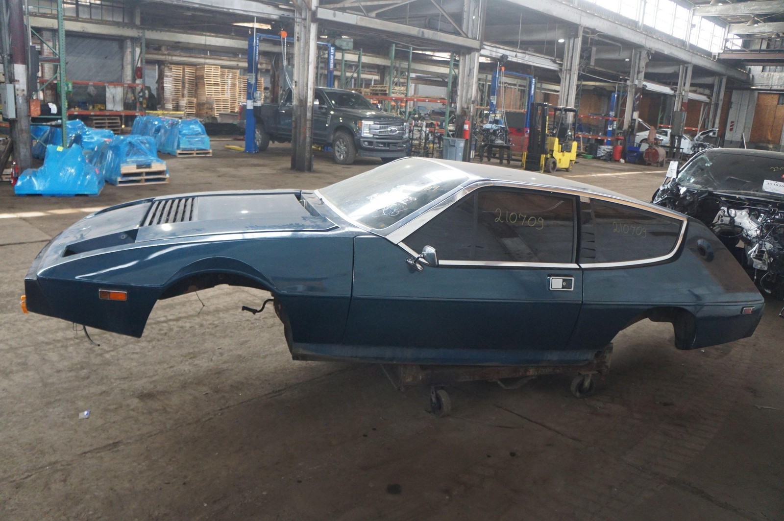 Local Pickup Only! Complete Shooting Brake Hatchback Body Shell Lotus Elite 1976