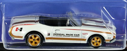 Hot Wheels '68 Oldsmobile Cutlass Convertible Heritage Real Riders - CFN81 White - Picture 2 of 4