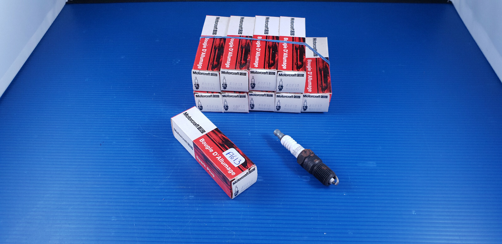Bougies allumage Motorcraft AGF12 pour résoudre les ratés moteur