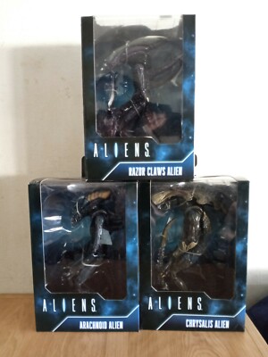 Lot of 3 Neca Alien Collectible Action Figures Razor Claws Chrysalis Arachnoid