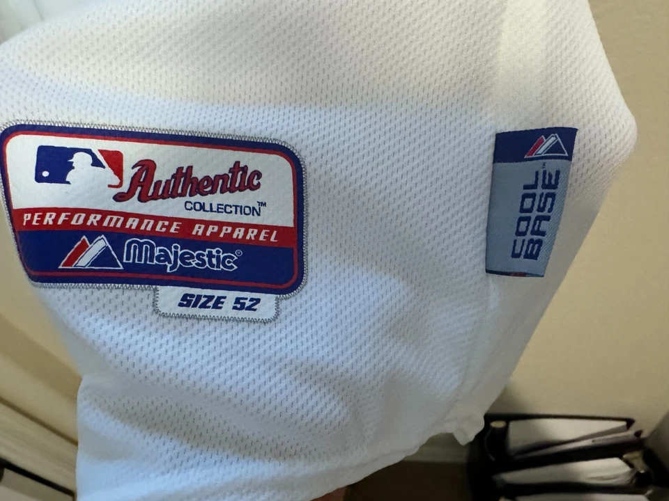 AUTHENTIC Majestic Cool Base STAN MUSIAL St Louis Cardinals Ivory Size 52. - Image 4 of 4