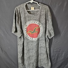 Hollister Southern California Adult Medium Gray TShirt