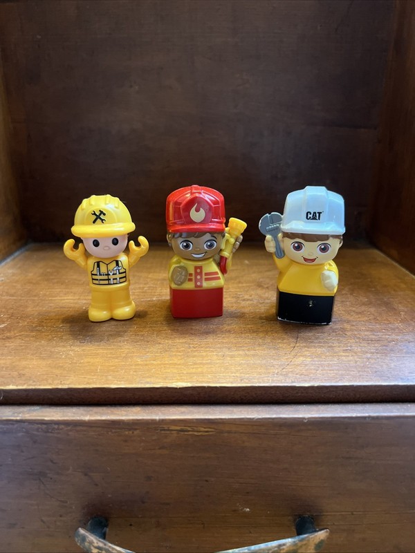 Mega Bloks Figures Cat Construction & Fireman/Playgo Mini Wheels construction