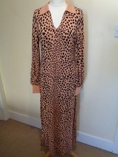 RIXO 'PIPER' PEACH AND BLACK LEOPARD PRINT LONG SLEEVE COLLARED DRESS - S. LARGE