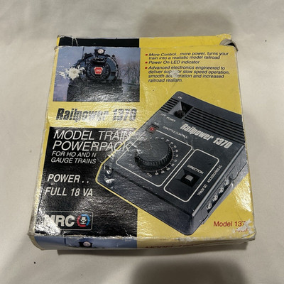 MRC Railpower 1370 Transformer HO/N Analog DC Power Pack 18VA 120VAC LED