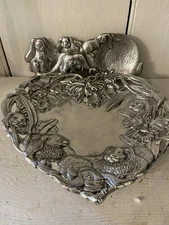 Arthur Court Designs Aluminum Bunny Rabbit Motif Decorative Plate & Holder