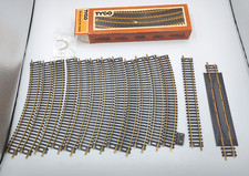 Vintage 1977 Tyco Curved Track 14 Pcs. In original Box