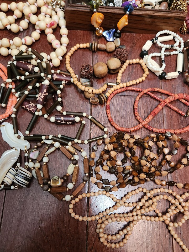 JEWELRY Vintage Wearable Fashion, W/ wooden box. Estate sale Mixed Lot