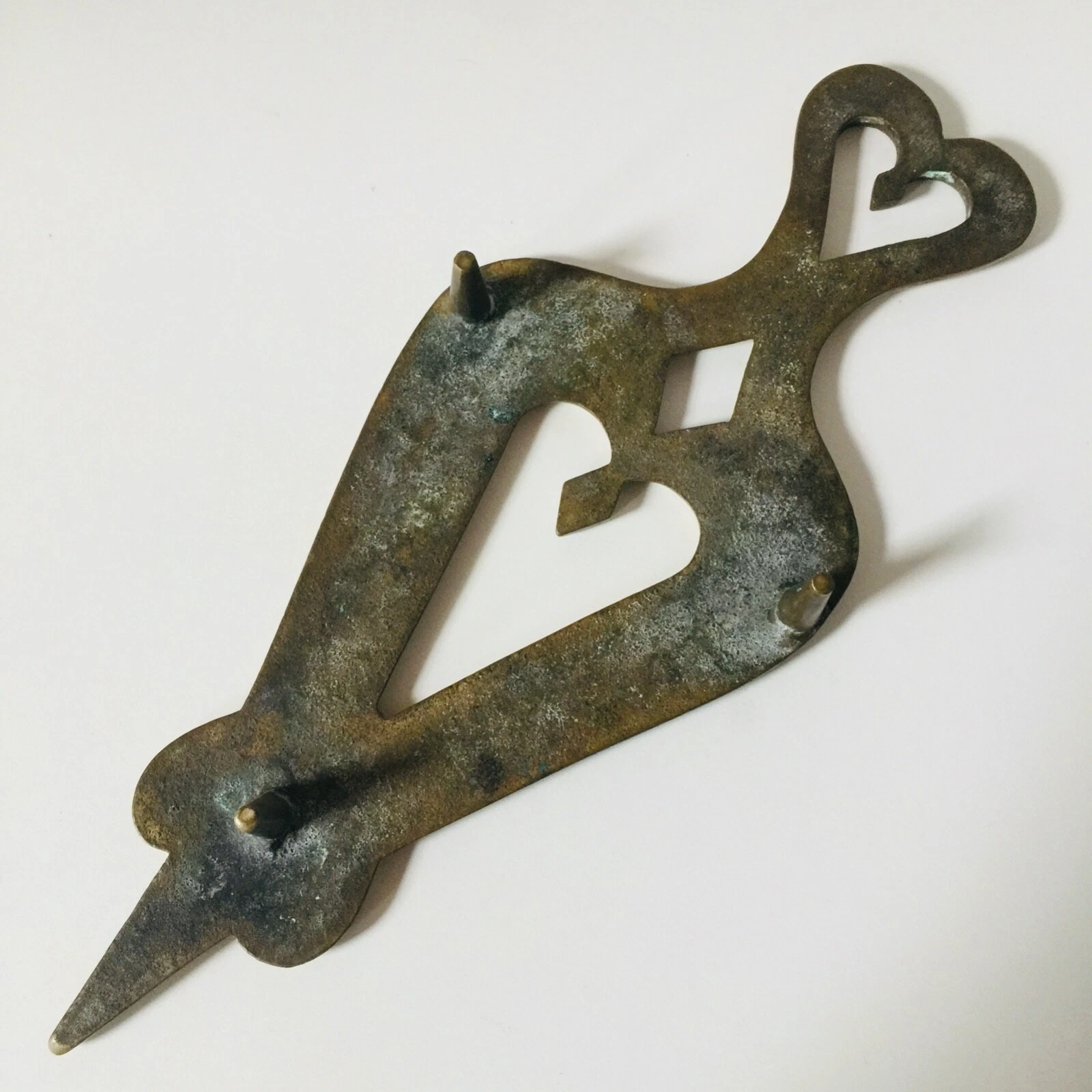 ANTIQUE Solid CAST BRASS Double Heart Design TRIVET Original HTF VTG 10.7" x 4" - product detail image 5