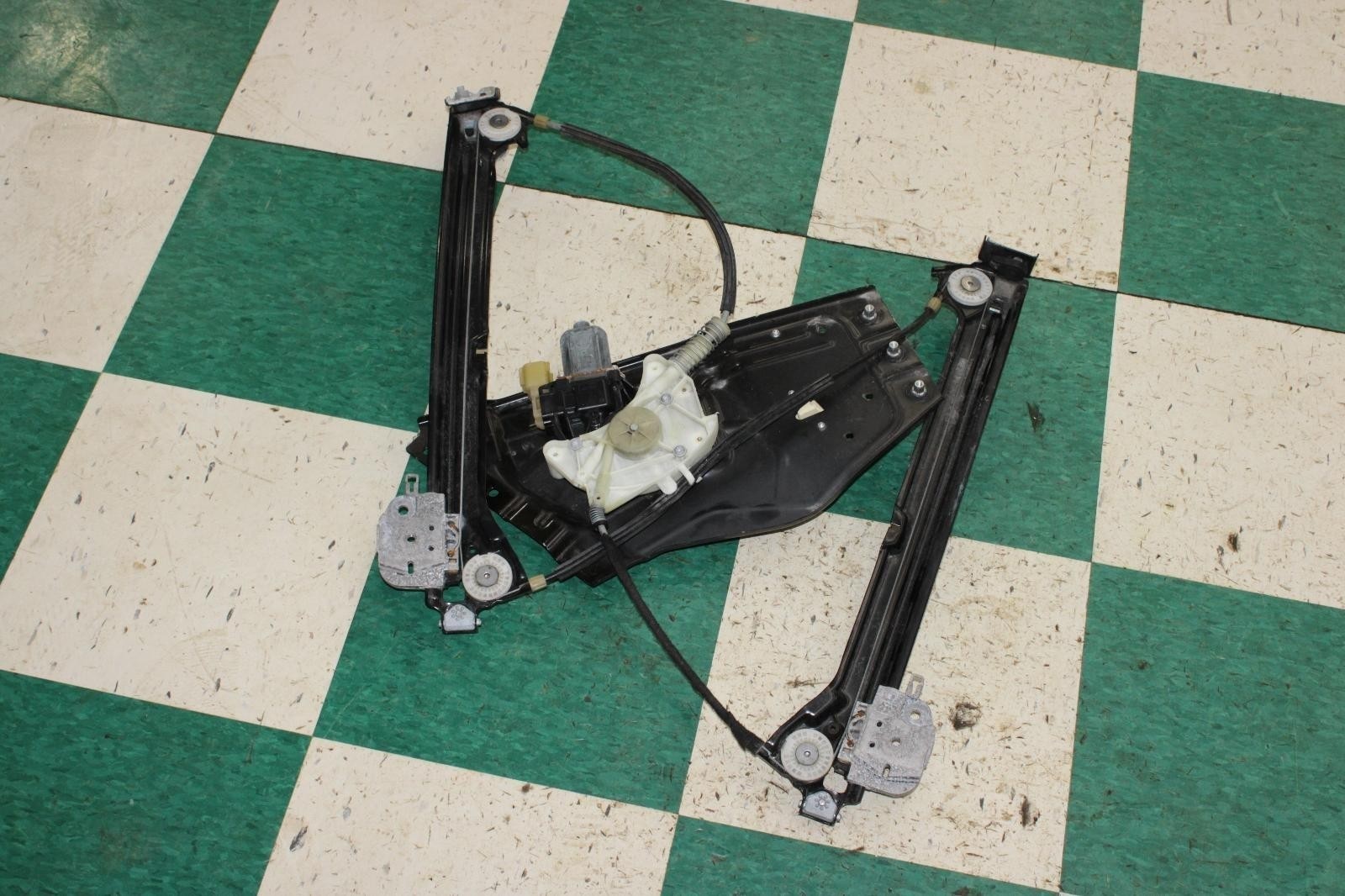 14-22 Ghibli RF Passenger Right Side Window Regulator Assy Unit Factory OEM OE