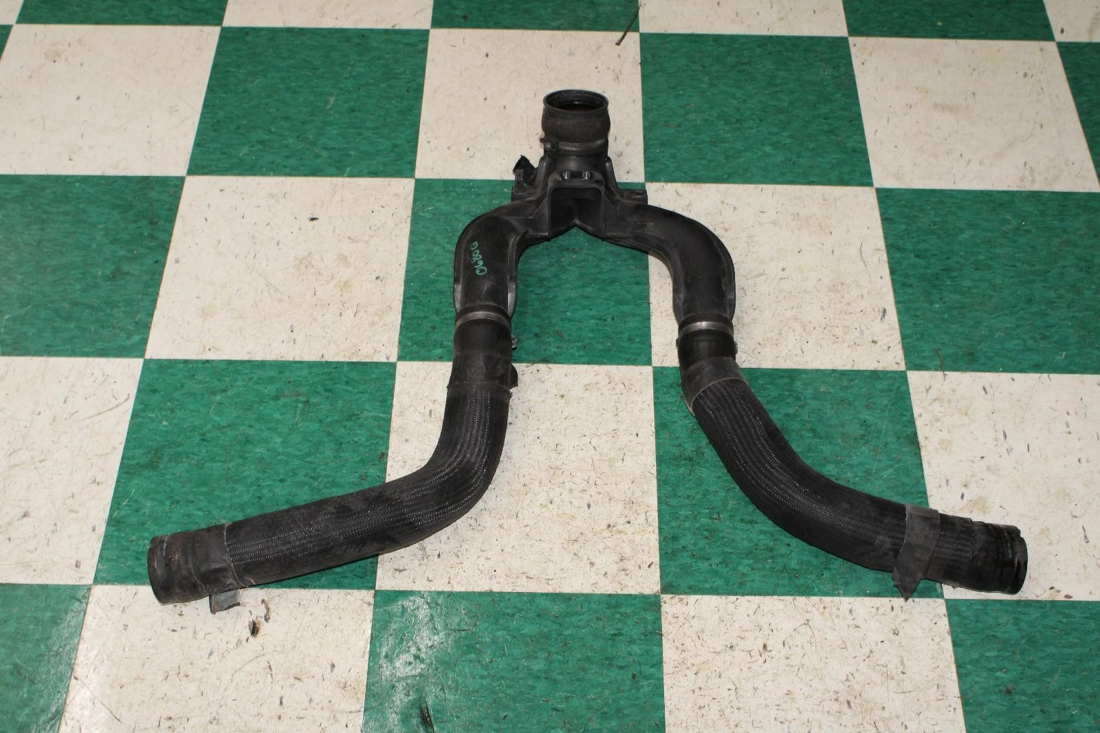 Maserati Ghibli 2014-2017 Intake duct