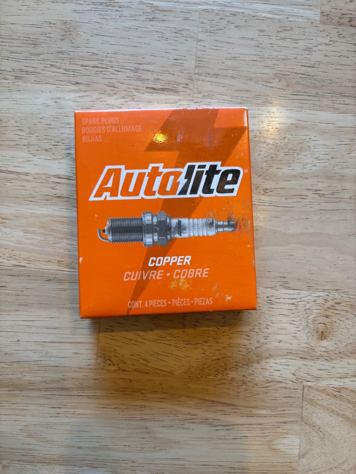 NEW BOX OF 4 Autolite 766 Spark Plugs