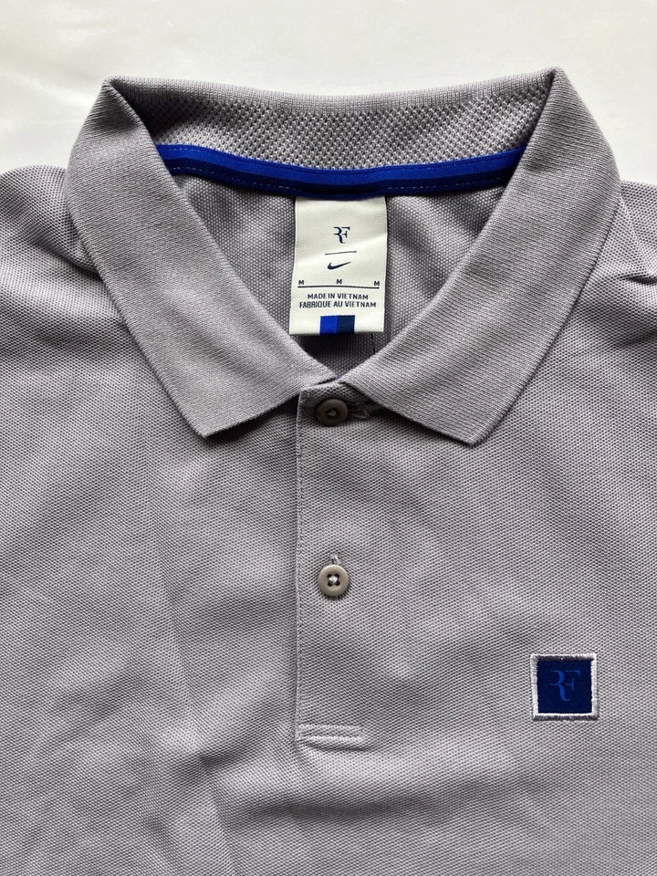 耐克 Roger Federer RF 上海 2018 网球 Polo 衫 M 紫色 AH6762-573 全新 — 第 3/4 张图片