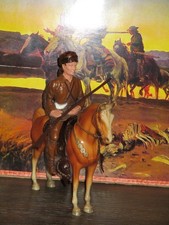 Breyer Davy Crockett with horse saddle rifle coonskin cap knife