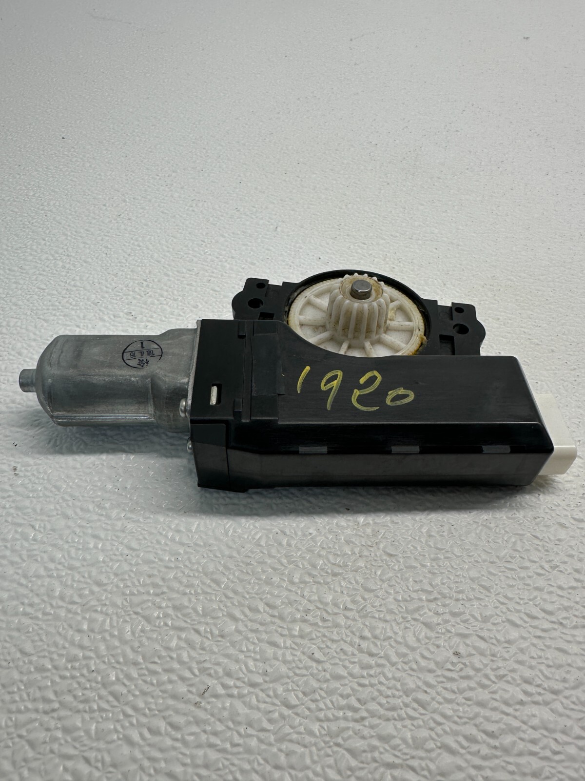 2007 2009 LEXUS RX350 /04-06 RX330 SUNROOF GEAR MOTOR SUN ROOF 63260-48061 OEM