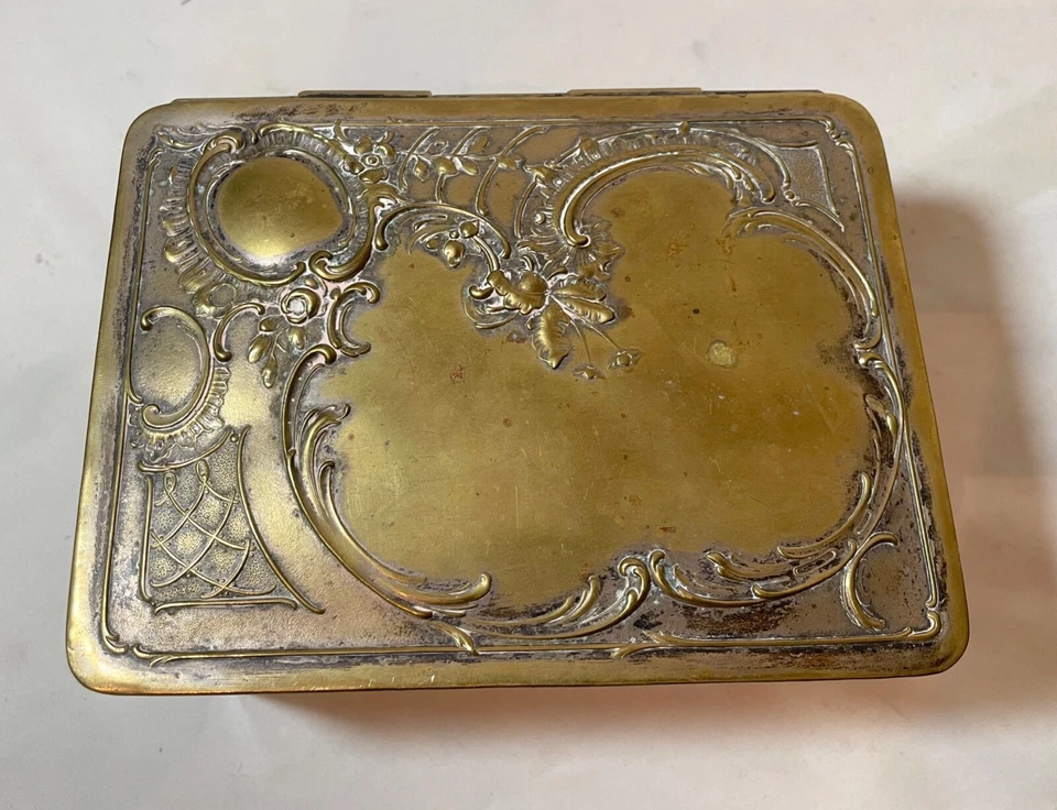 Antiguo 1800 ornamentado plateado latón corte grabado cristal WMF ataúd caja de galletas Foto 3 de 4