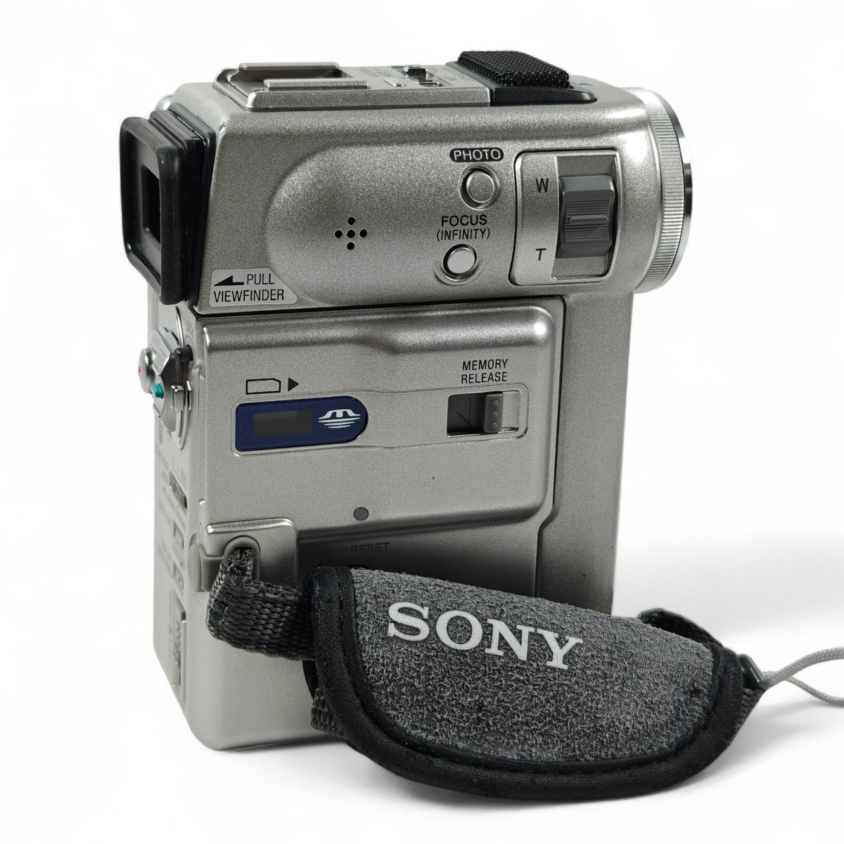 SONY Handycam DCR-PC3E Camcorder MiniDV 40x Zoom Video Camera