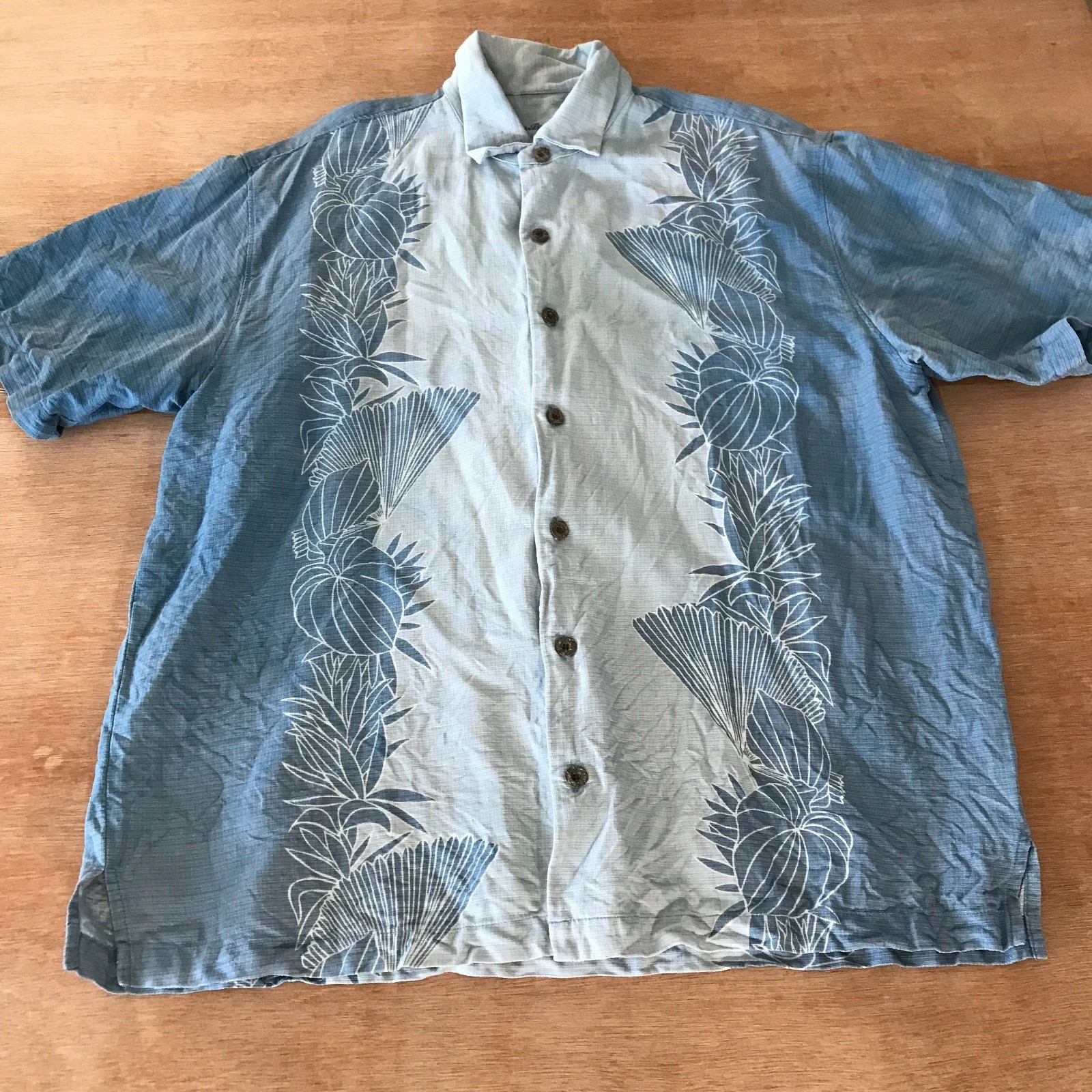 Tommy Bahama Hawaiian 100% Silk Shirt Men L Blue Floral Button Up Short Sleeve