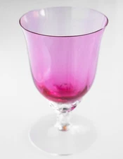 ANTIQUE / VINTAGE CRANBERRY GLASS WATER GOBLET. EXCELLENT CONDITION.