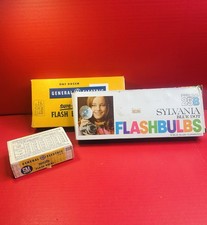 26 General Electric Sylvania SM Sure-Fire Blue Dot Flash Bulbs for Camera