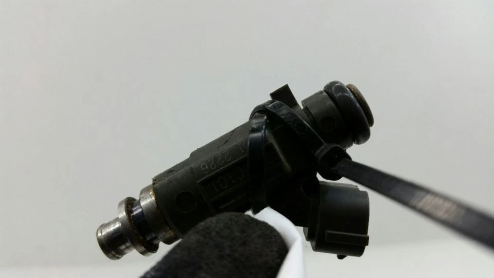 Inyector de inyección de combustible compatible con 03-04 06-10 INFINITI M45 OEM Foto 2 de 2