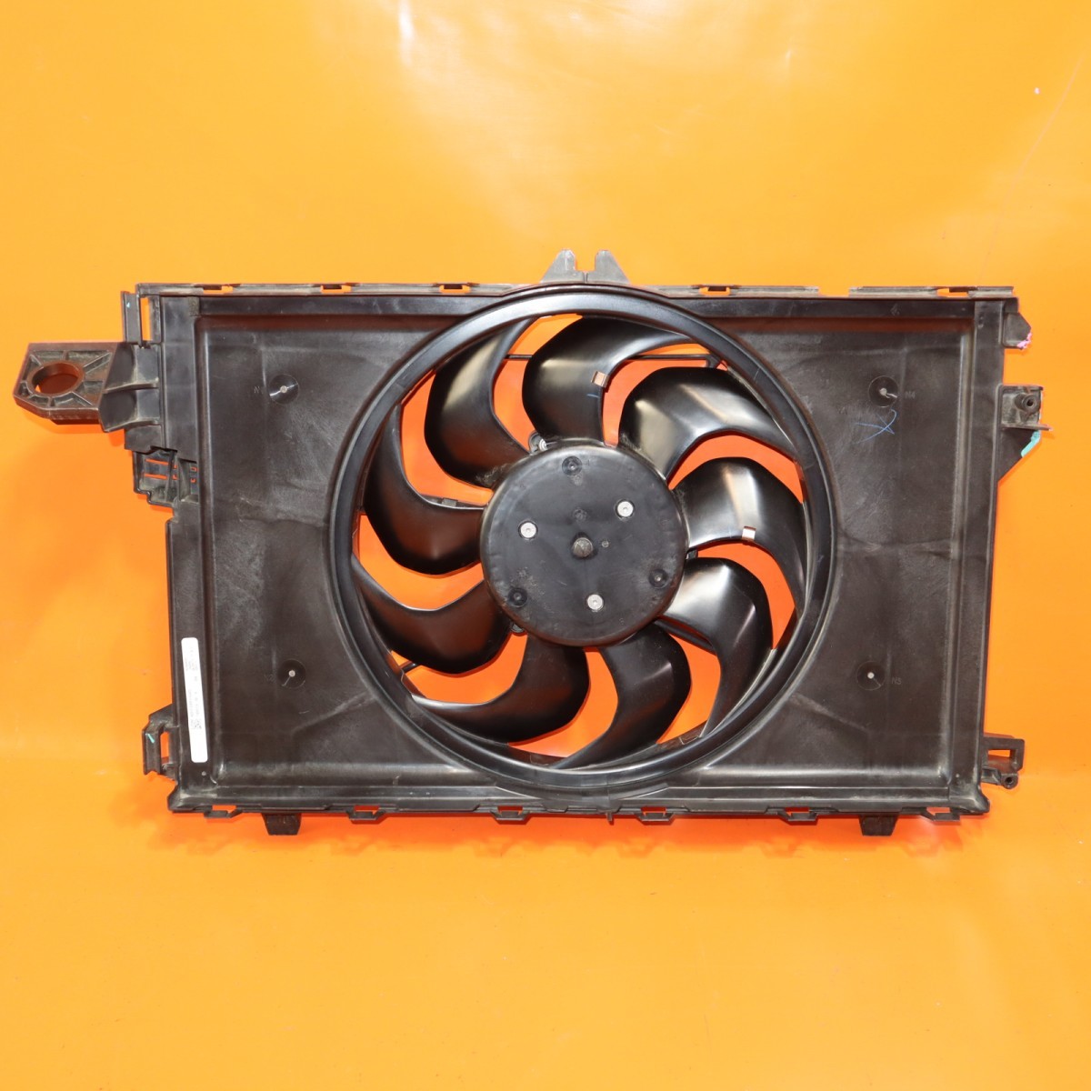 TESLA MODEL Y 3 COOLING FAN 2020 2021 2022 2023 2024 1494174-00-A OEM-image