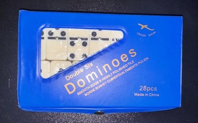 Double Six Domino's One Set ivory color 28 Pcs: blue/green/black case