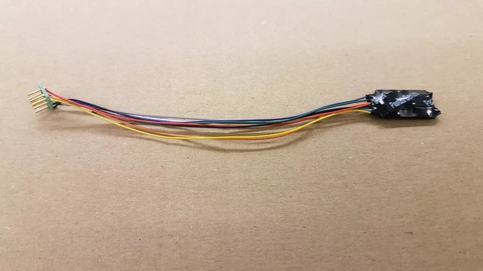 LaisDcc Decoder DCC 860021 8 pin NEM652 motor+ 4 Function suit hornby bachmann - Image 2 of 4