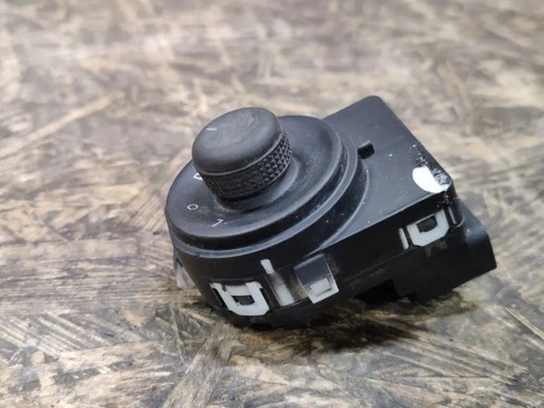 CHEVROLET CRUZE J300 Spiegeleinstellschalter 13272182 2.00 Diesel 96kw 34630428