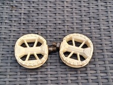 PEDALES 1/2 PIRULETA OLDSCHOOL HTI 853 BLANCO BMX FREESTYLE GT HARO MONGOOSE