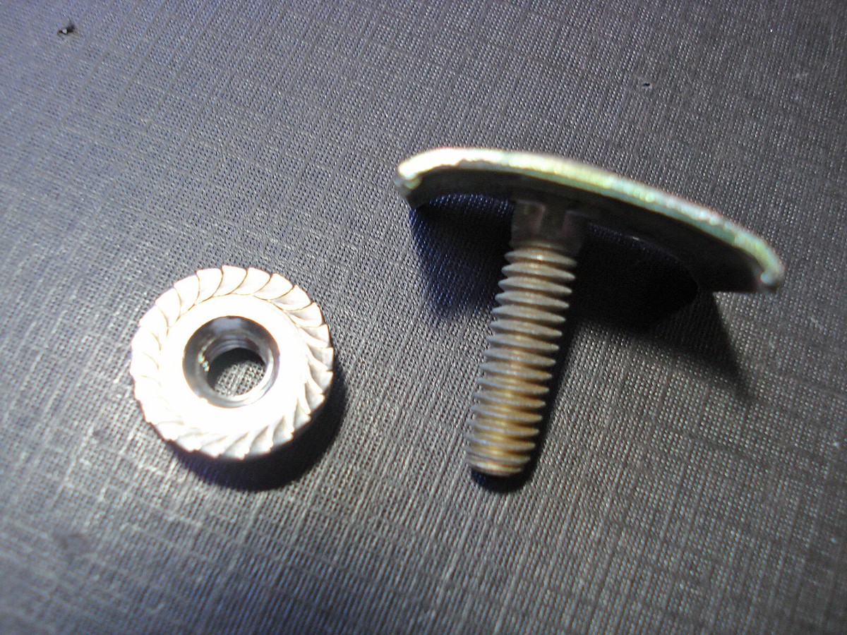 6 Piezas De Tuercas Y Clips Para Moldura Trasera Chevy 1949 1954 Repuesto Original