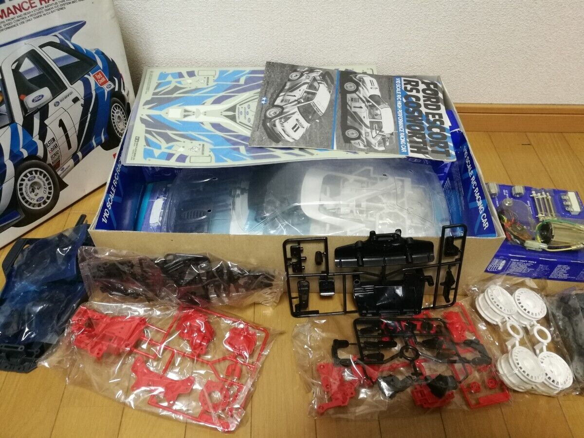 Tamiya 1/10 Ford Escort RS Cosworth 58112 - Classic Rally Tamiya 1/10 Ford Escort RS Cosworth 58112 - Classic Rally